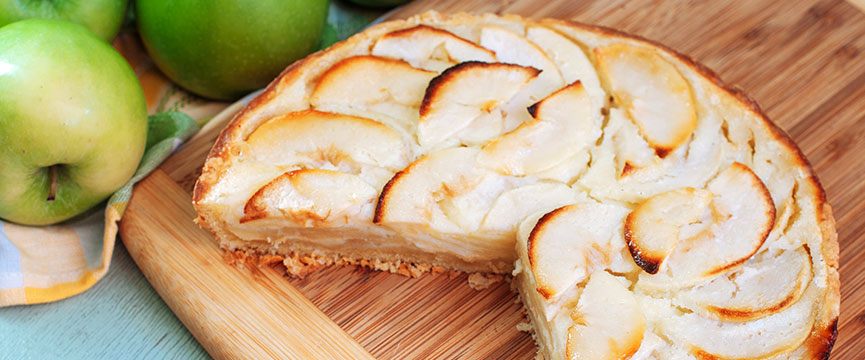 You can make delicious apple pies with Lazaya's apples in syrup. Make delicious apple pies with Lazaya's apple in syrup